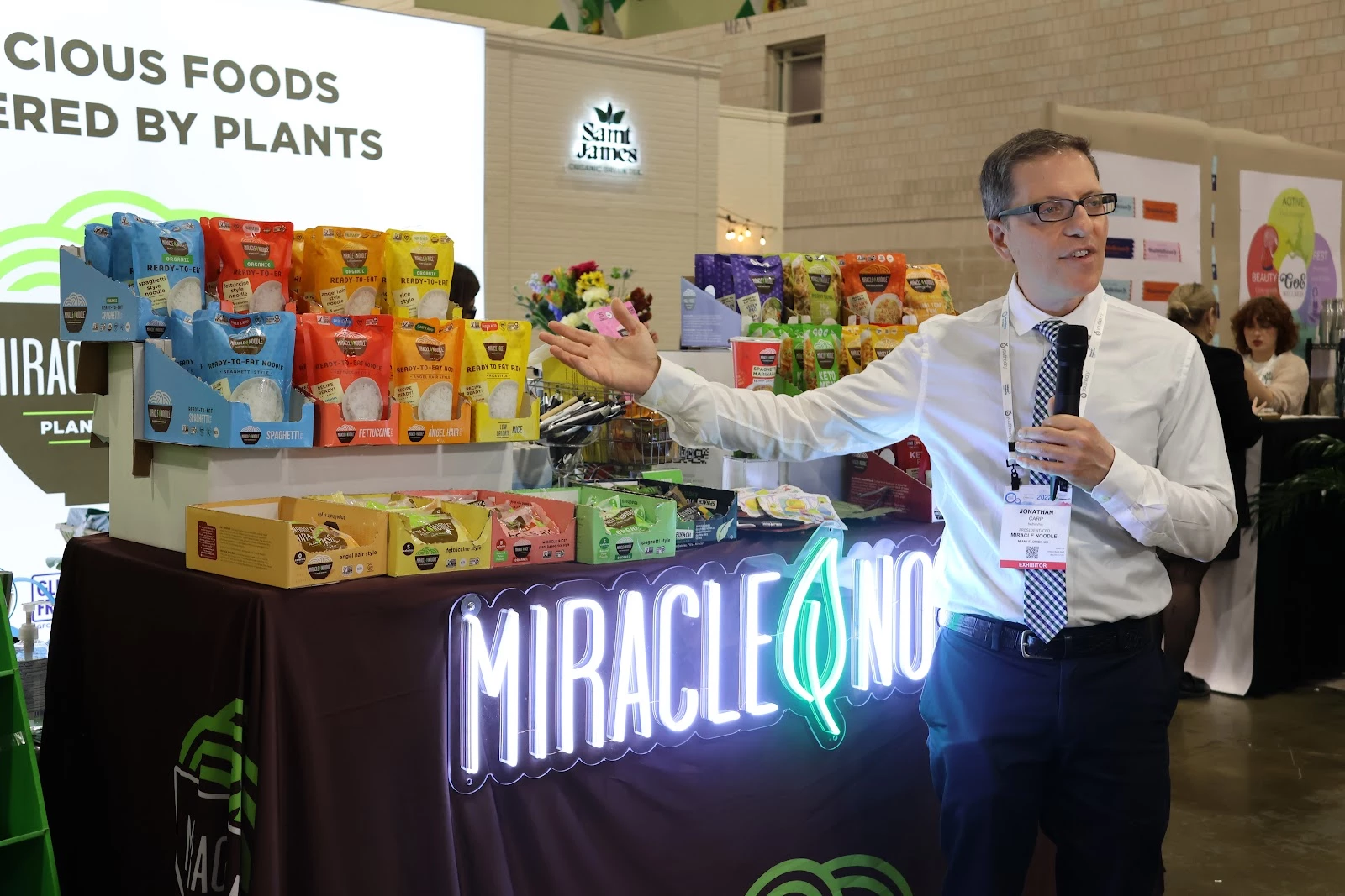 Dr. Jonathan Carp of Miracle Noodle at expo east 2022